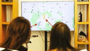 [PuC] Look Together: Using Gaze for Assisting Co-located Collaborative&nbsp;Search